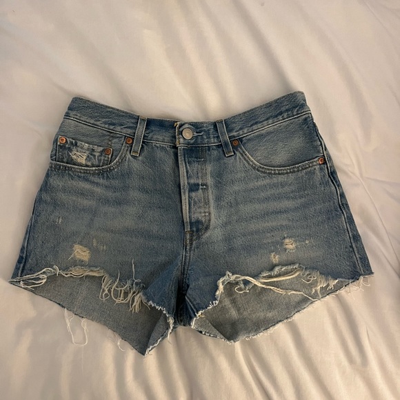 Levis 501 Shorts - Picture 1 of 5